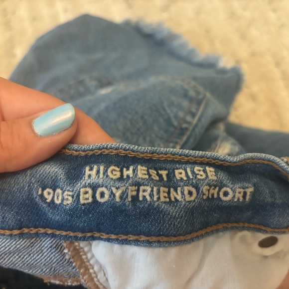 90s Boyfriend Shorts - Picture 4 of 5